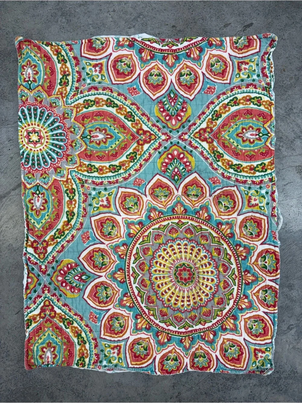 Standard Pillow Sham Set of 2 Multicolor Medallion Floral Polyester 20x26